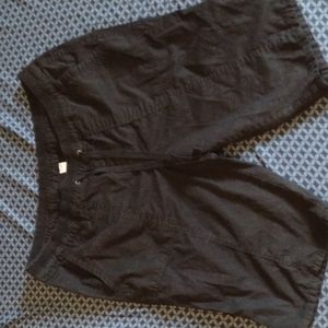 Women's shorts, size L